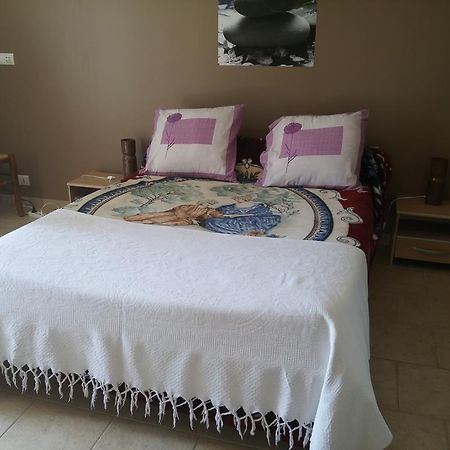 Chambres D'Hotes Les Maisses Mison ภายนอก รูปภาพ