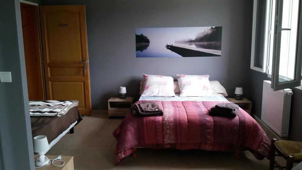 Chambres D'Hotes Les Maisses Mison ห้อง รูปภาพ