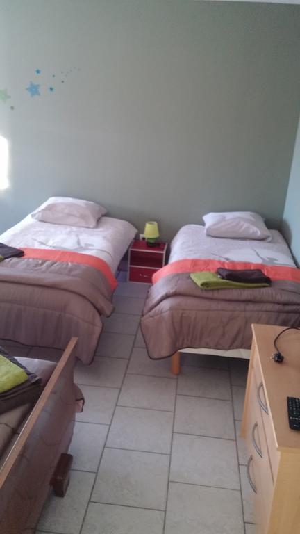 Chambres D'Hotes Les Maisses Mison ภายนอก รูปภาพ